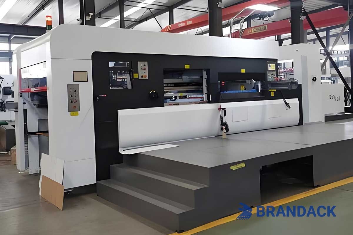Flatbed Slotting & Die Cutting Machine