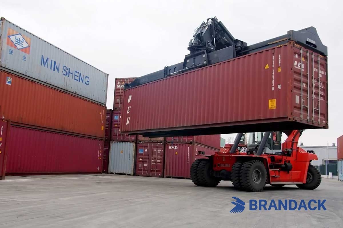 Port Terminal Logistics 01